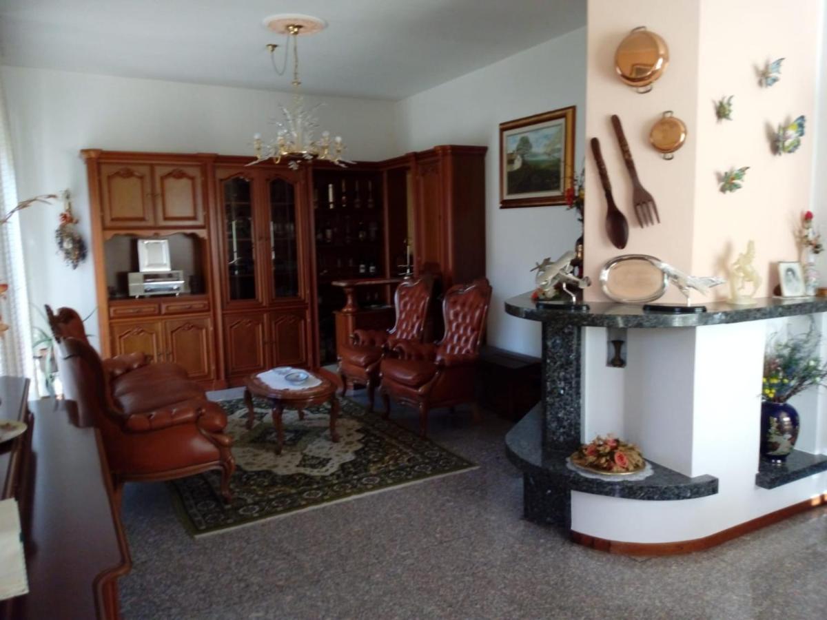 Da Terry Bed & Breakfast Vergiate Exterior photo